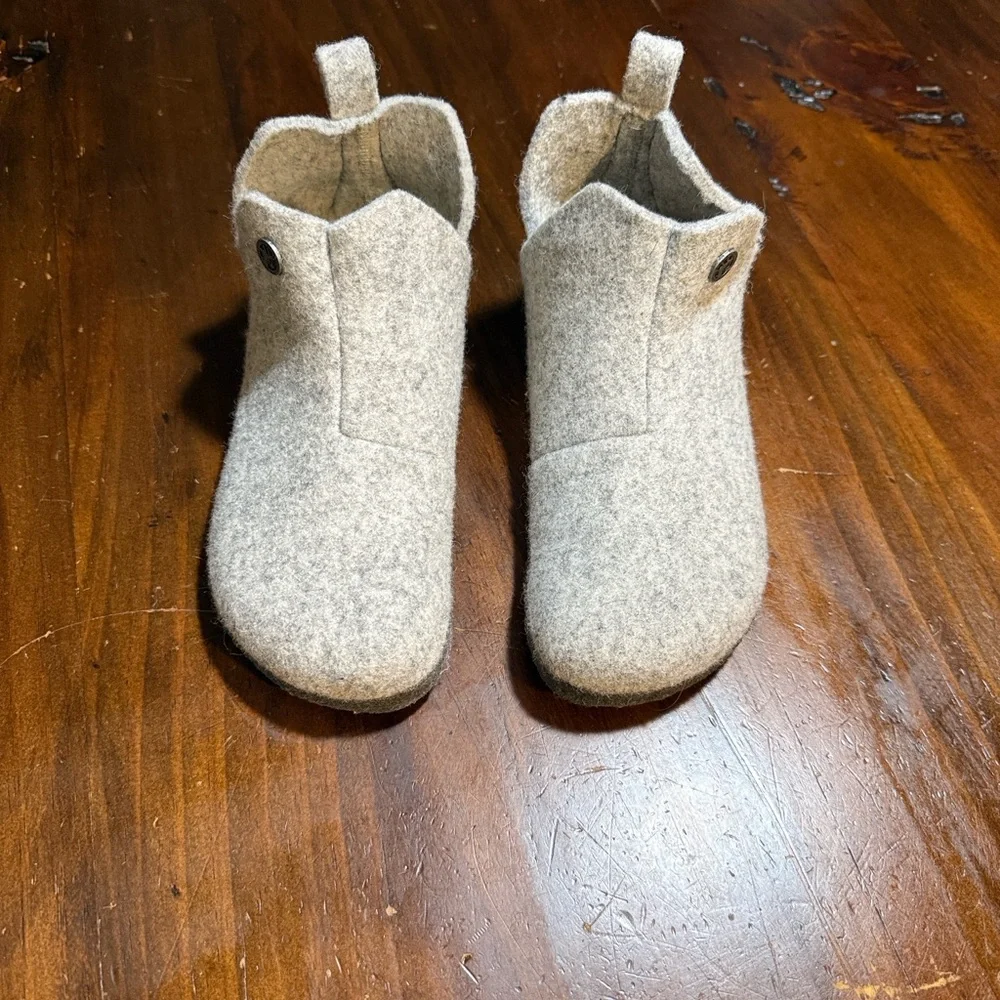 BIRKENSTOCK ANDERMATT SHEARLING ANTHRACITE LIGHT GREY🦋 - Picture 2 of 11